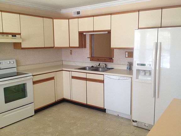 2nd image of 14543 Old Courthouse Way Unit C
