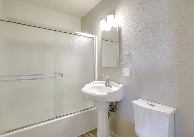 2 Beds 1 Bath