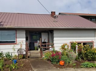 513 NW Brook St, Newport, OR 97365