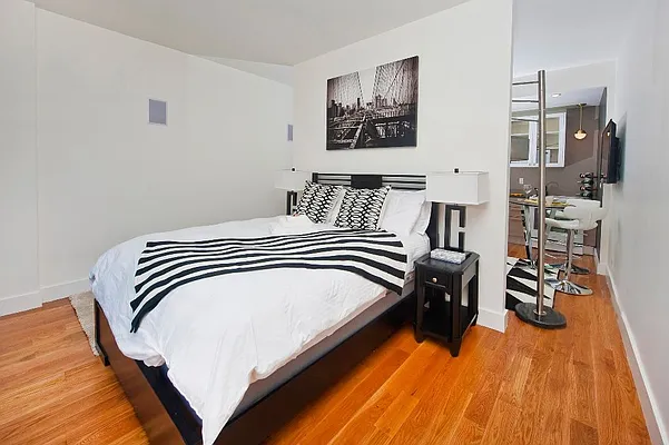 Rented by JW Real Estate Services LLC | media 25