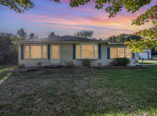 10429 Summit Ave NE, Rockford, MI 49341