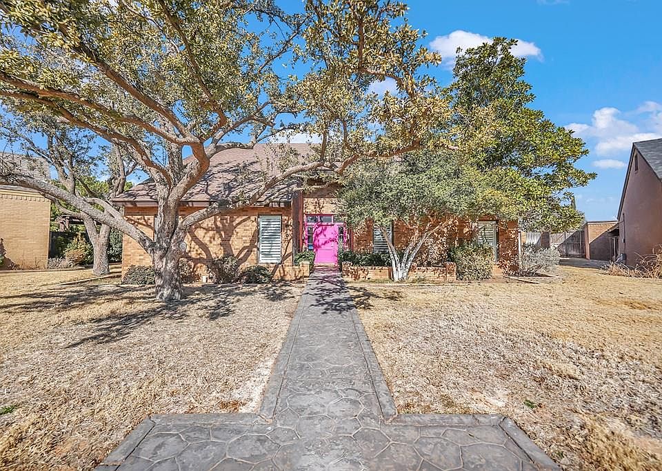 1st image of 910 Citation