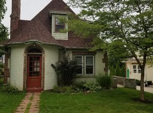 906 Oakly St, Kohler, WI 53044