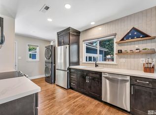 725 Hunter Lake Dr, Reno, NV 89509