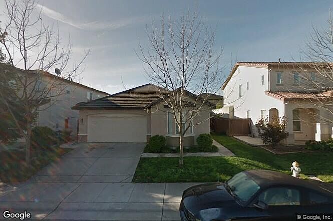 1st image of 2934 Holdrege Way
