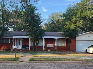 706 E Garfield Ave, Morton, TX 79346