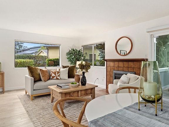 4th image of 108 Manresa Ct