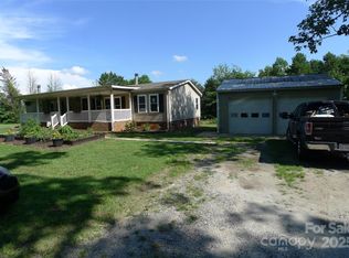 145 Abigail Trl #18, Ararat, NC 27007
