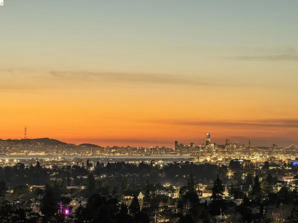 3363 Kiwanis St, Oakland, CA 94602