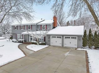 1742 W Reid Dr, Appleton, WI 54914