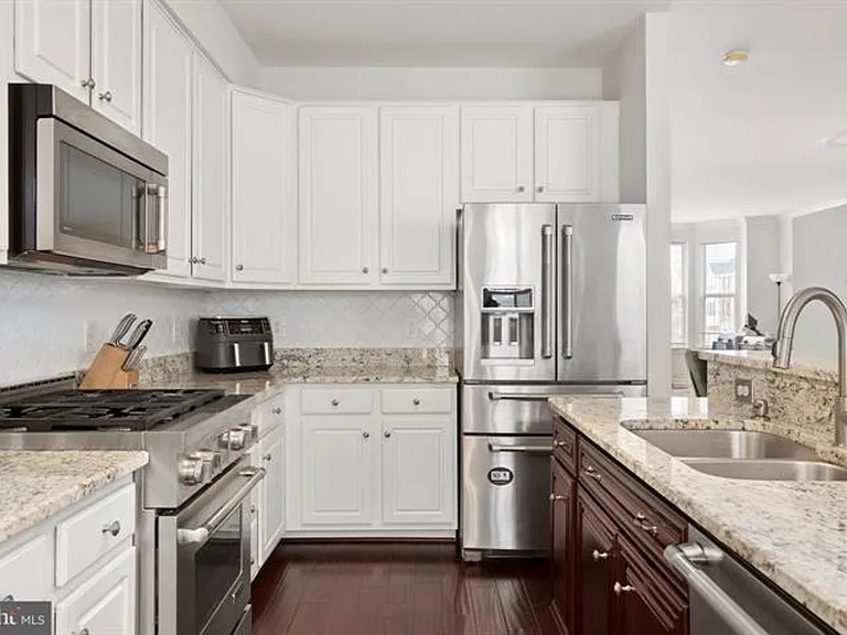 13340 Colchester Ferry Pl — Photo 18