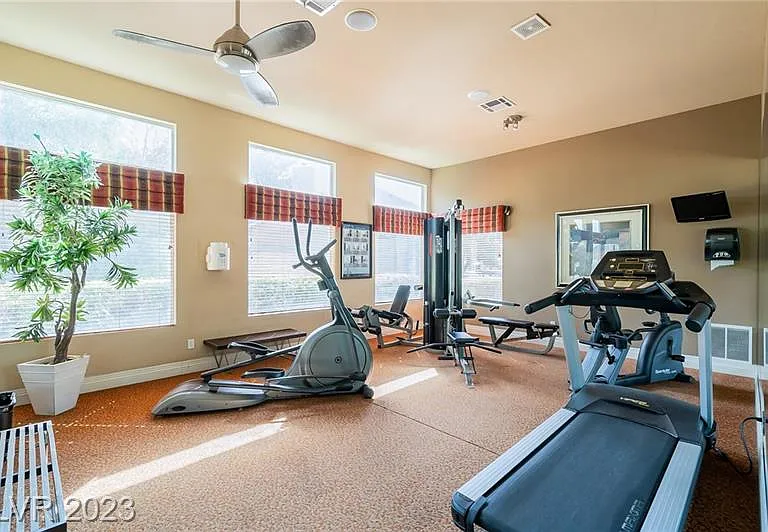 2750 S Durango Dr — Photo 33