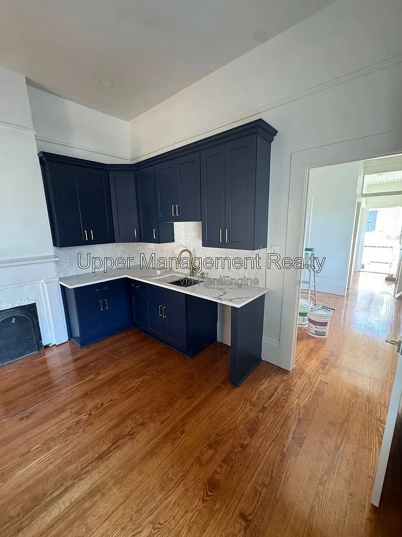 1 bed, 1.0 bath, 800 sqft, $1,800 — Photo 3