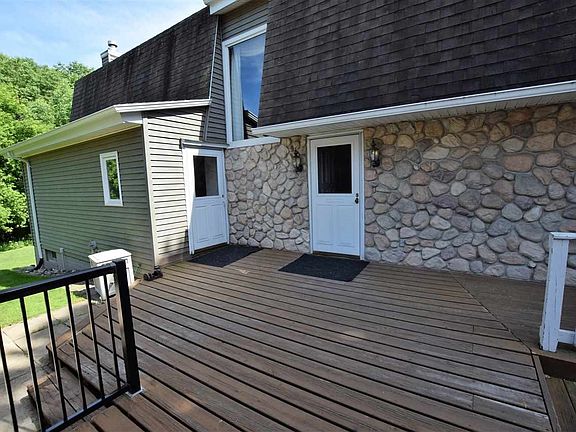 3rd image of 4524 Country Aire Ct