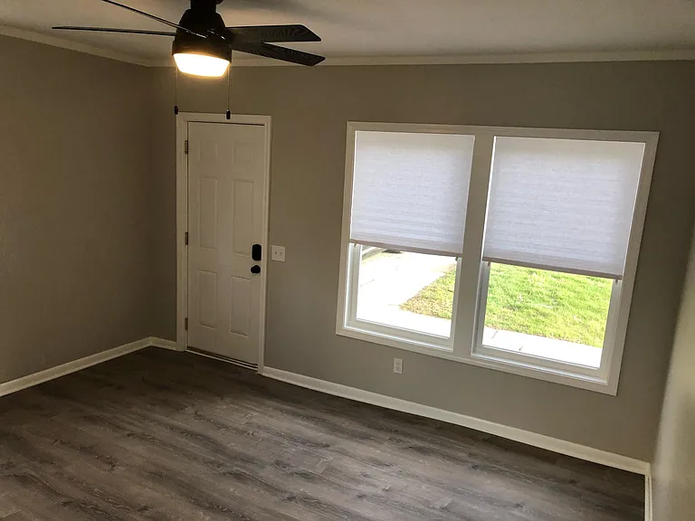 139 E Mill St #2 — Photo 5