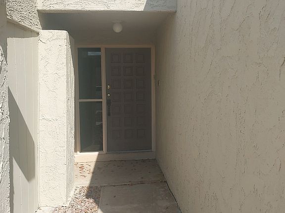 2nd image of 1768 N Terrace Cir