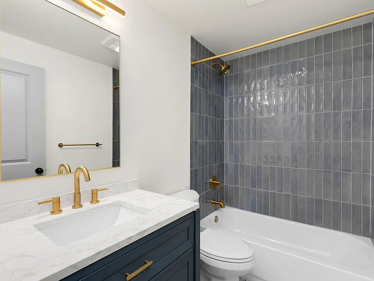 2116 NE 88th St #4 — Photo 7