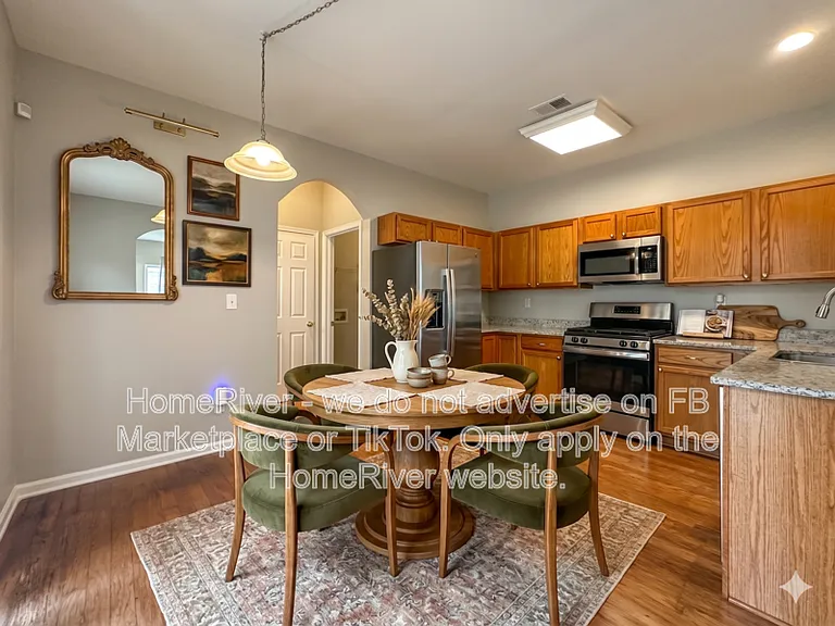 780 Cedar Loop — Photo 3