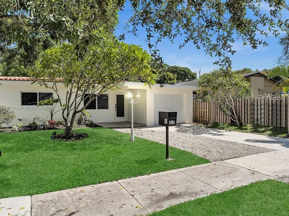 416 SW 15th St, Fort Lauderdale, FL 33315