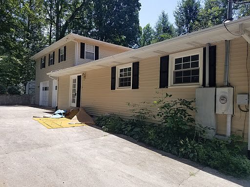 Shutters make it pop!