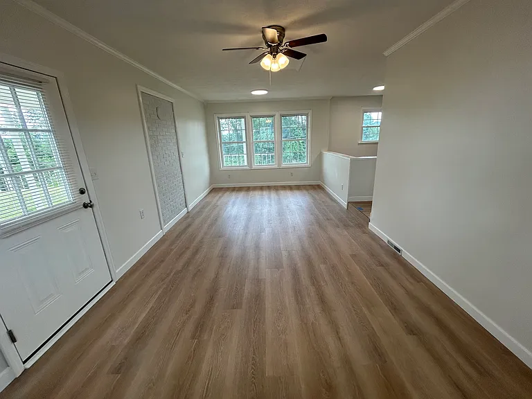 29396 Lanier Dr — Photo 15