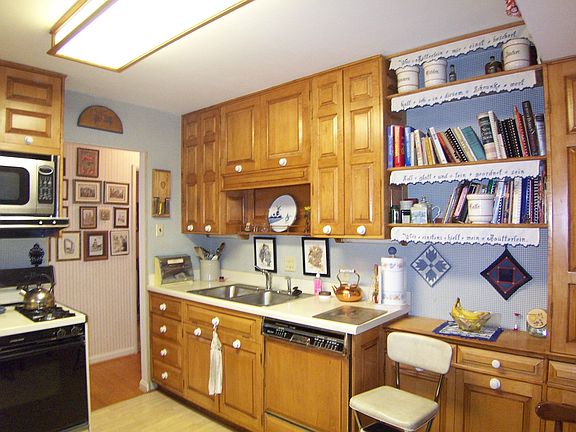 Custom Maple Cabinets!