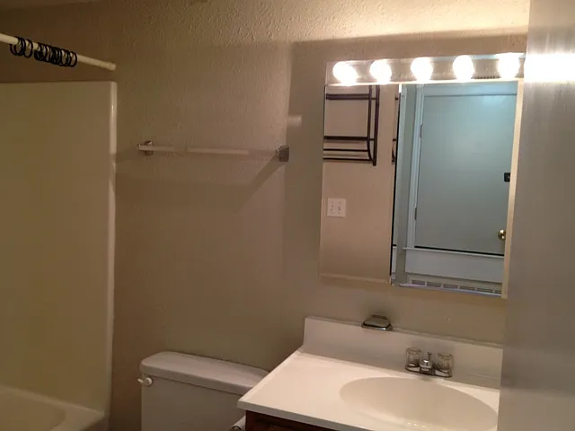 1636-B Post Rd #1 — Photo 22