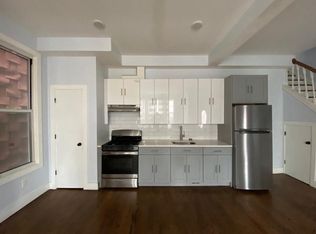 25 Seidler St, Jersey City, NJ 07304