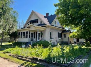 129 Iron St, Norway, MI 49870