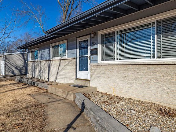 2nd image of 2315 Hummingbird Dr