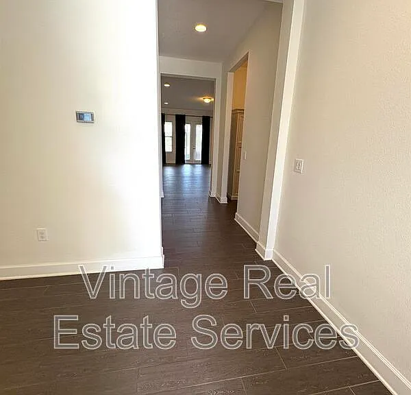 4645 Butler National Dr — Photo 3