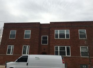 2909 W 64th St, Chicago, IL 60629