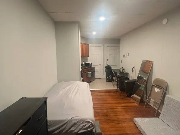 868 Beacon St, Boston, MA