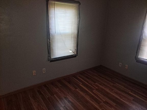 5th image of 242 Jackson Ave