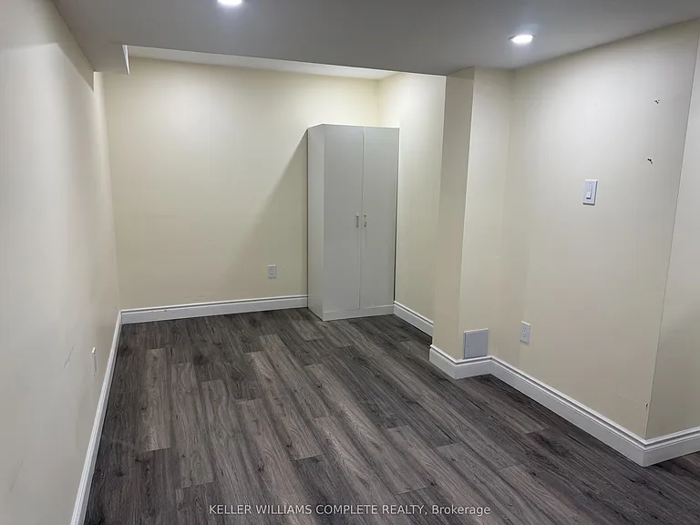 37 Allegro Dr — Photo 9