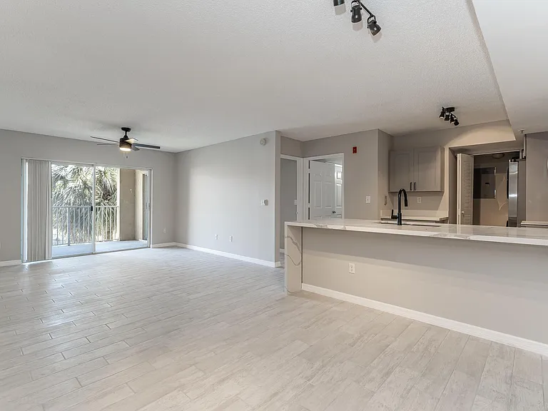 2600 S University Dr #208 — Photo 5