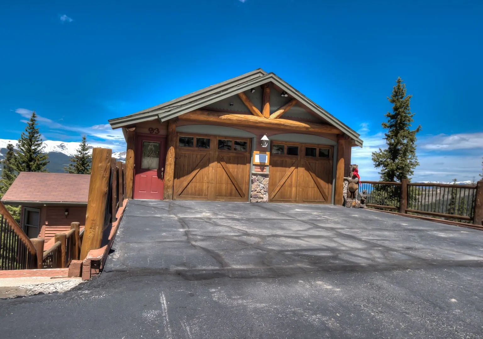 Beautiful home near bus route Breckenridge! 5 bedrooms and VIEWS! Flexible Lease Terms — Photo 3