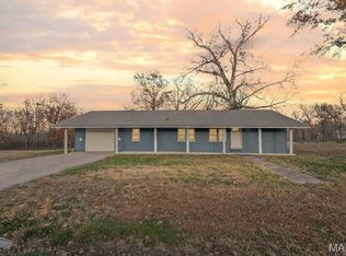 236 Gallinipper Rd, Hardin, IL 62047