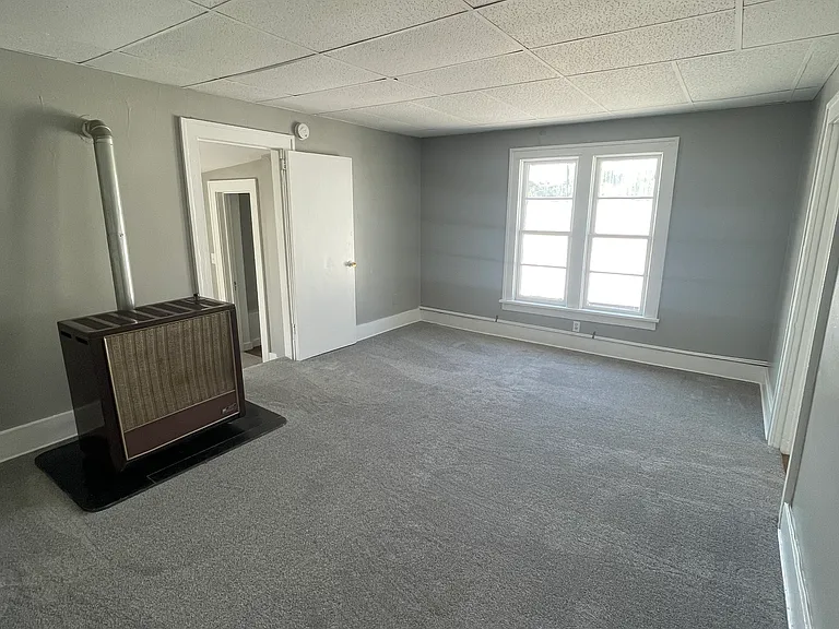 656 Leonard St NW #2B — Photo 1