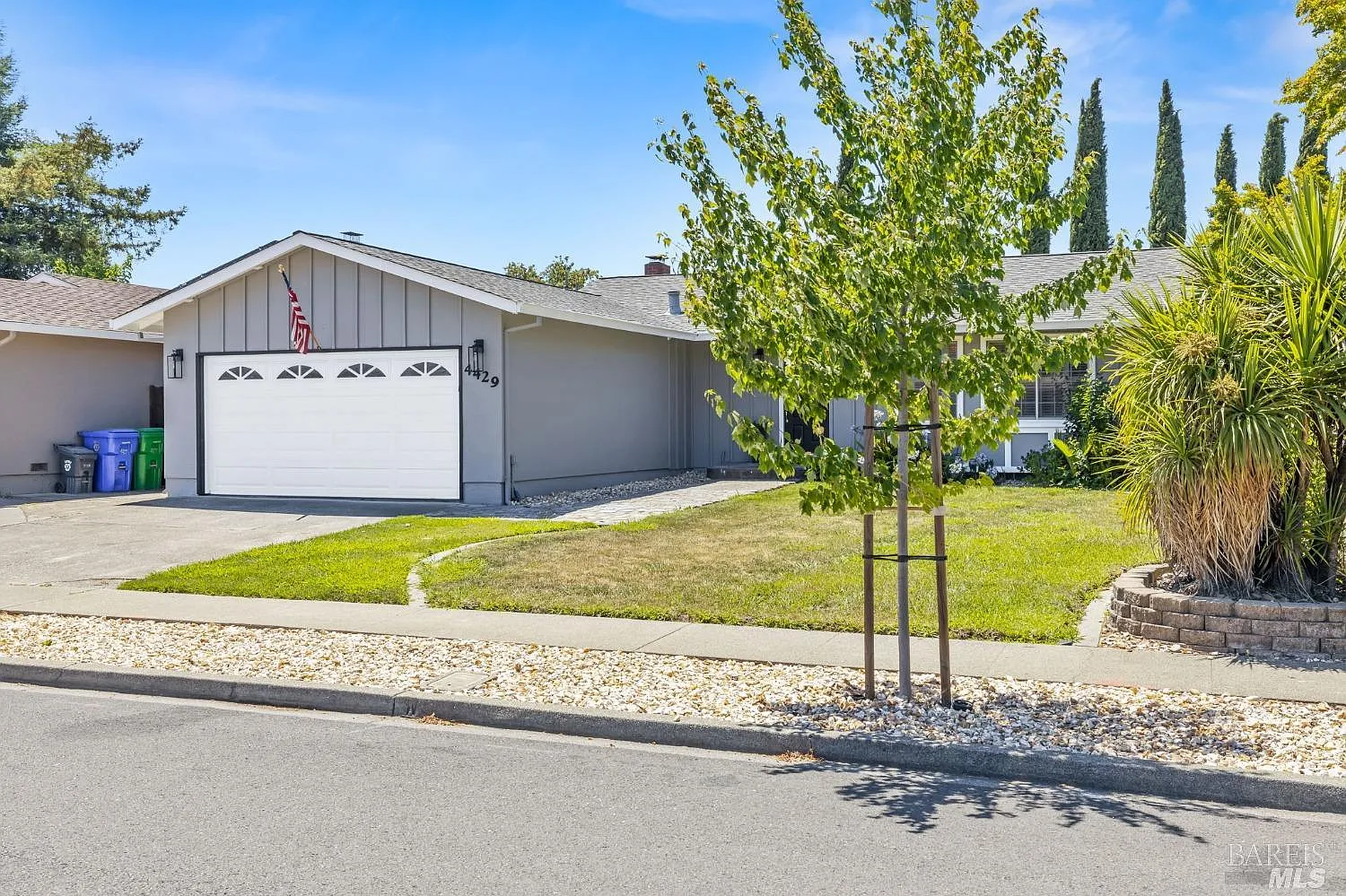 4429 Tanglewood Way photo 1