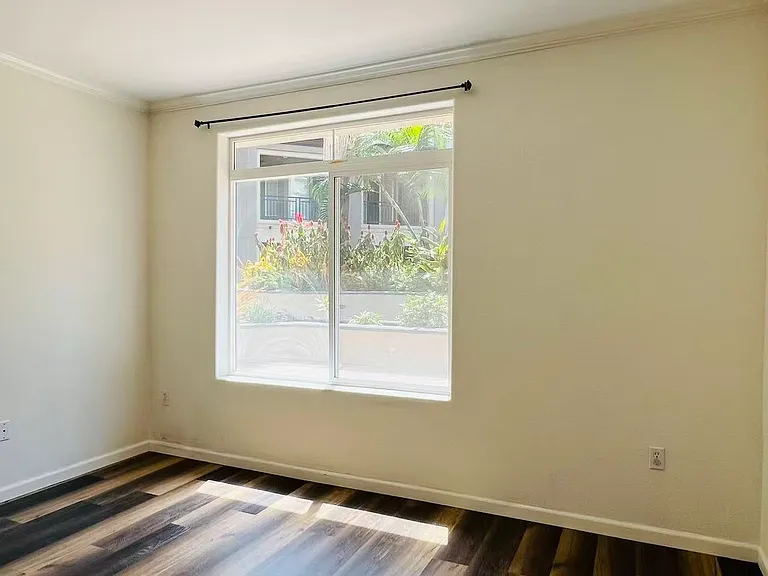 9229 Regents Rd #L125 — Photo 5