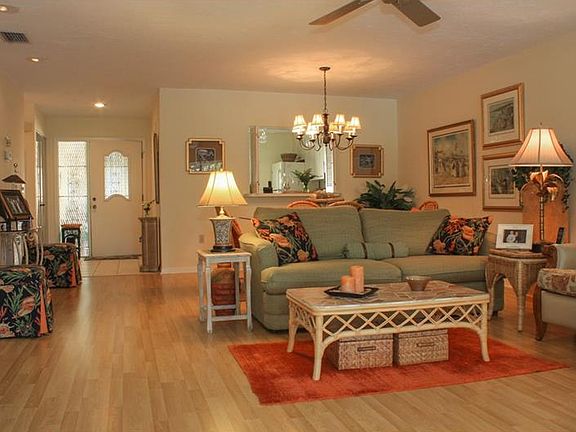 3rd image of 5322 Charmes Ct #18