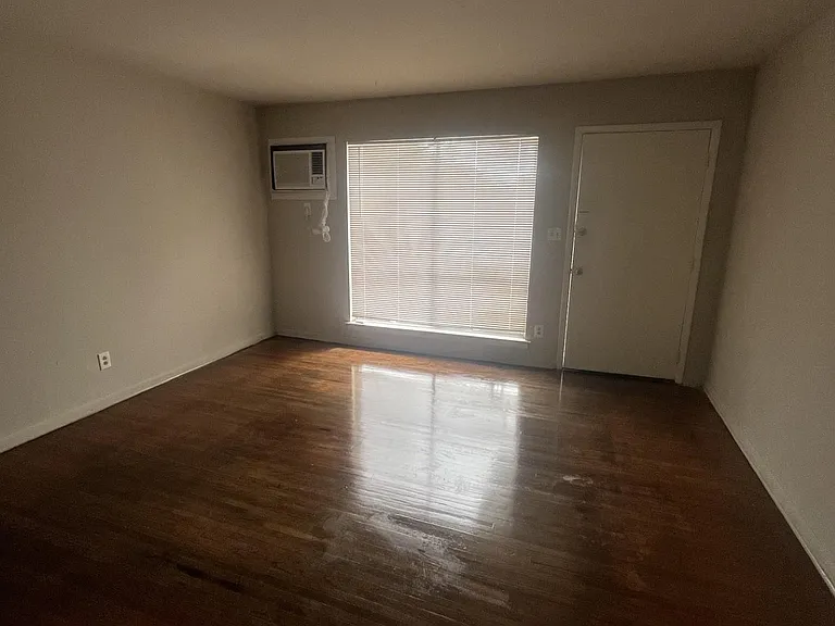 2637 Pike Rd #K — Photo 2
