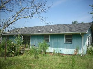 100 Amanda Dr, Central, SC 29630