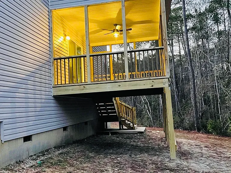107 Fleetwood Ct — Photo 2