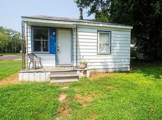 412 Wood River Ave, East Alton, IL