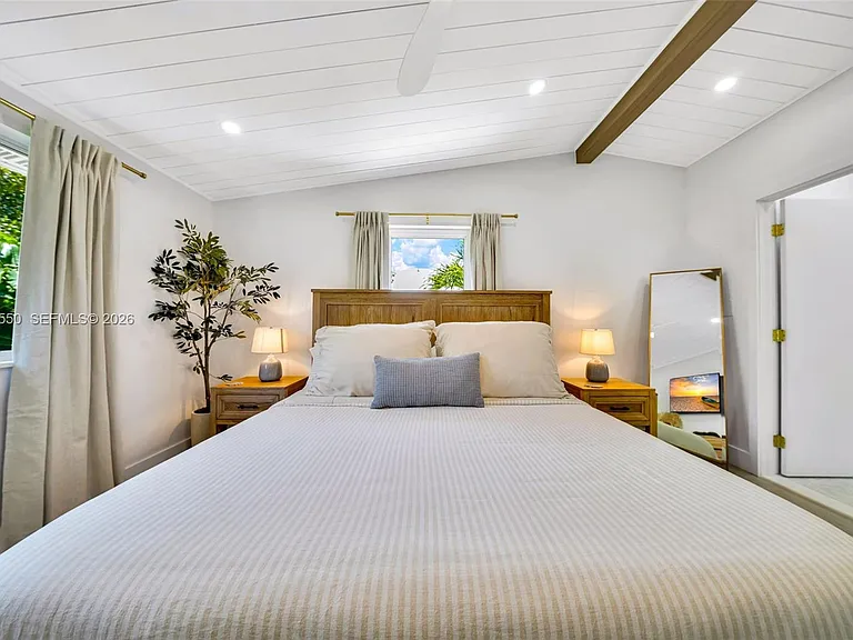 129 Nautilus Dr — Photo 41