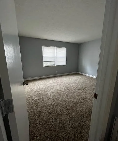 1806 Parkwood Ln #2 — Photo 4