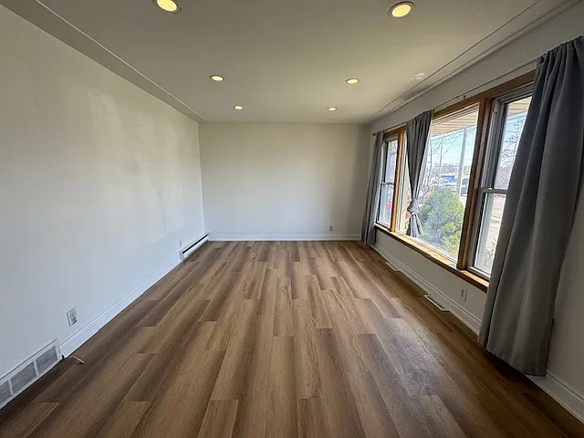 1124 Weber St E #1 — Photo 6