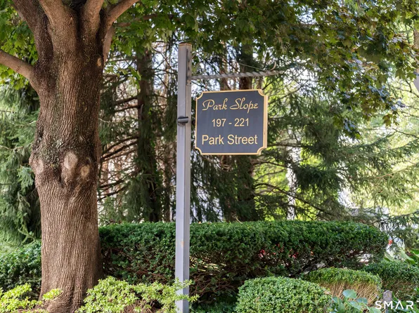 197 Park Street #197, New Canaan, CT 06840